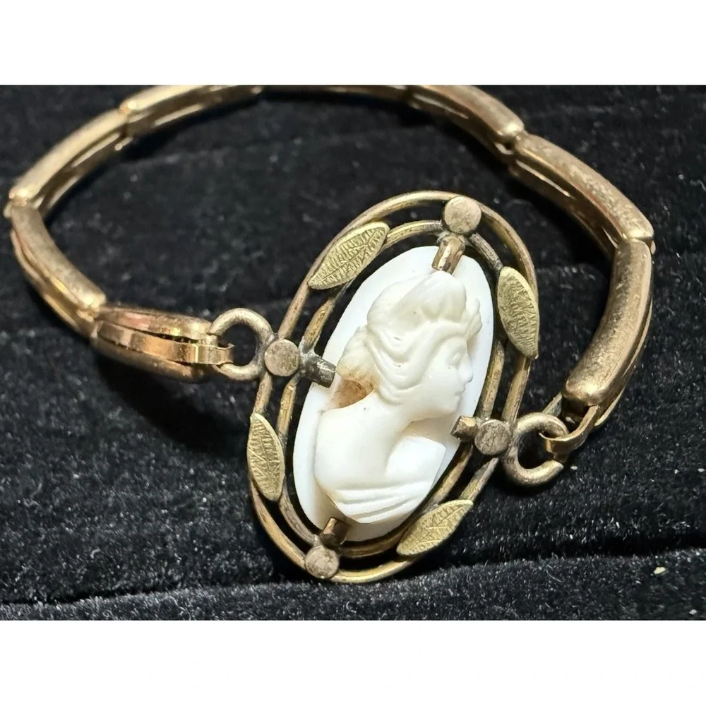 Antique Cameo 14K Gold Filled Expandable Bracelet BJM Co